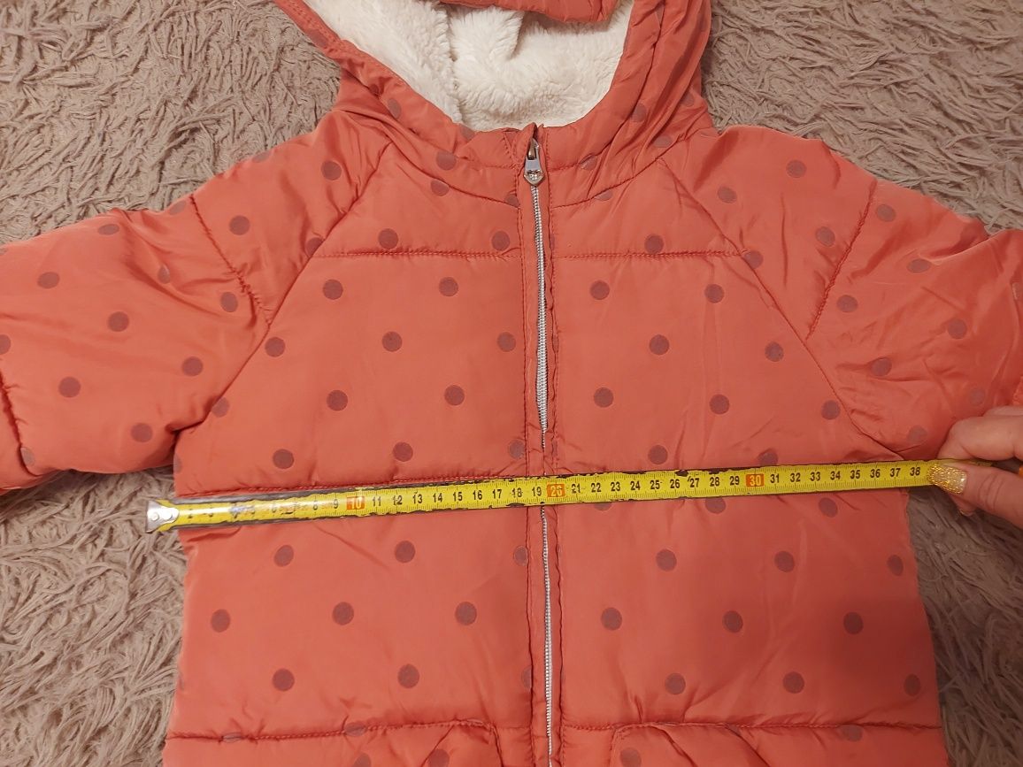Зимова курточка на 6-7 років