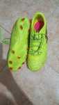 3 pares de chuteiras por 35 euros