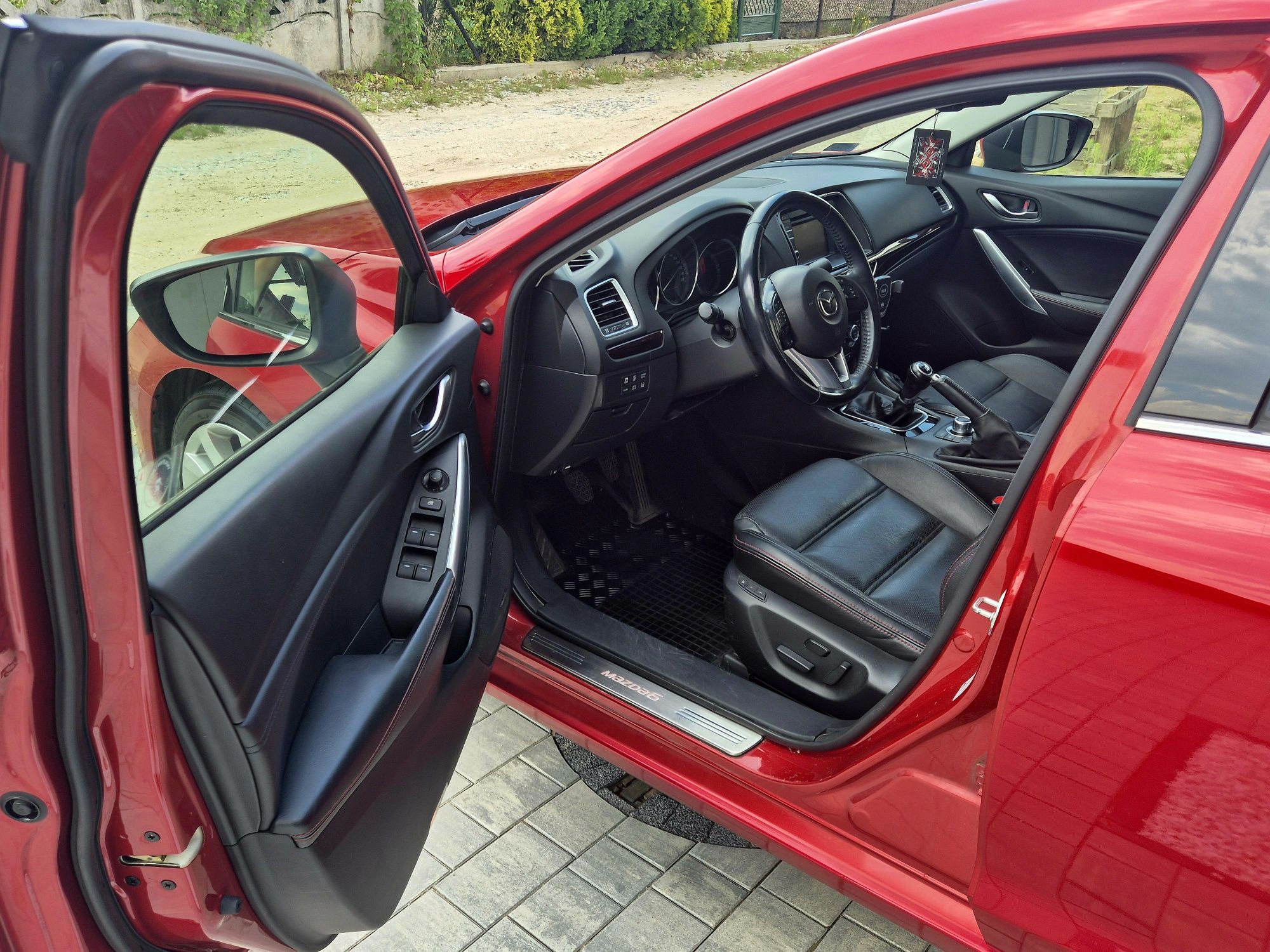 Mazda 6, 2.0 benzyna, rocznik 2014, Skypassion najbogatsza wersja