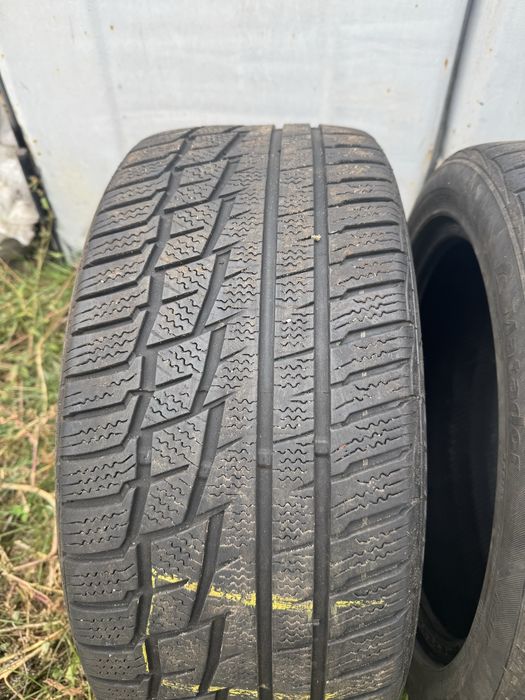 Зимові шини Matador MP 92 Sibir Snow  235/45/17