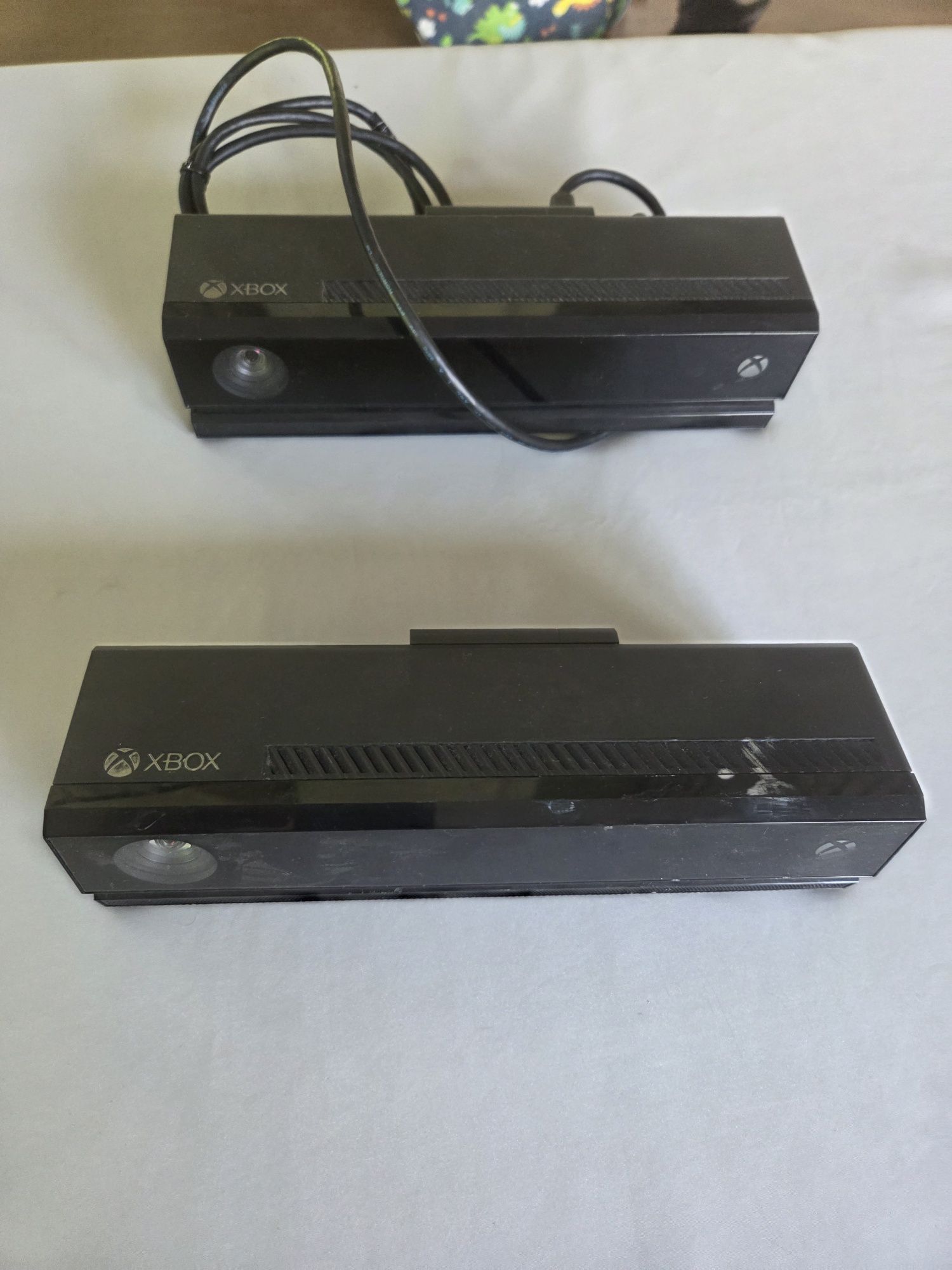 Sprzedam 2 KINECT XBOX ONE ze zdjiecia (Stan nieznany)