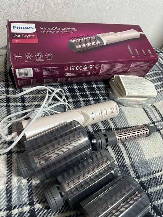 Фен-щітка Philips браш фен