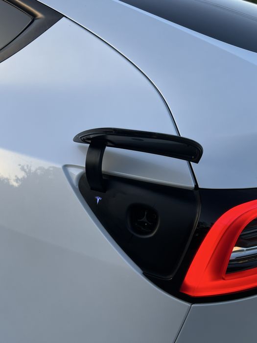 Tesla Model Y Long range Dual Motor 82.5 квт 2023 рік