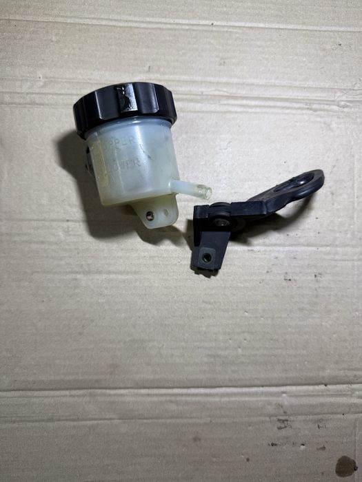 Tarcze hamulcowe zaciski zbiorniczek sety yamaha r1 rn12 04-06