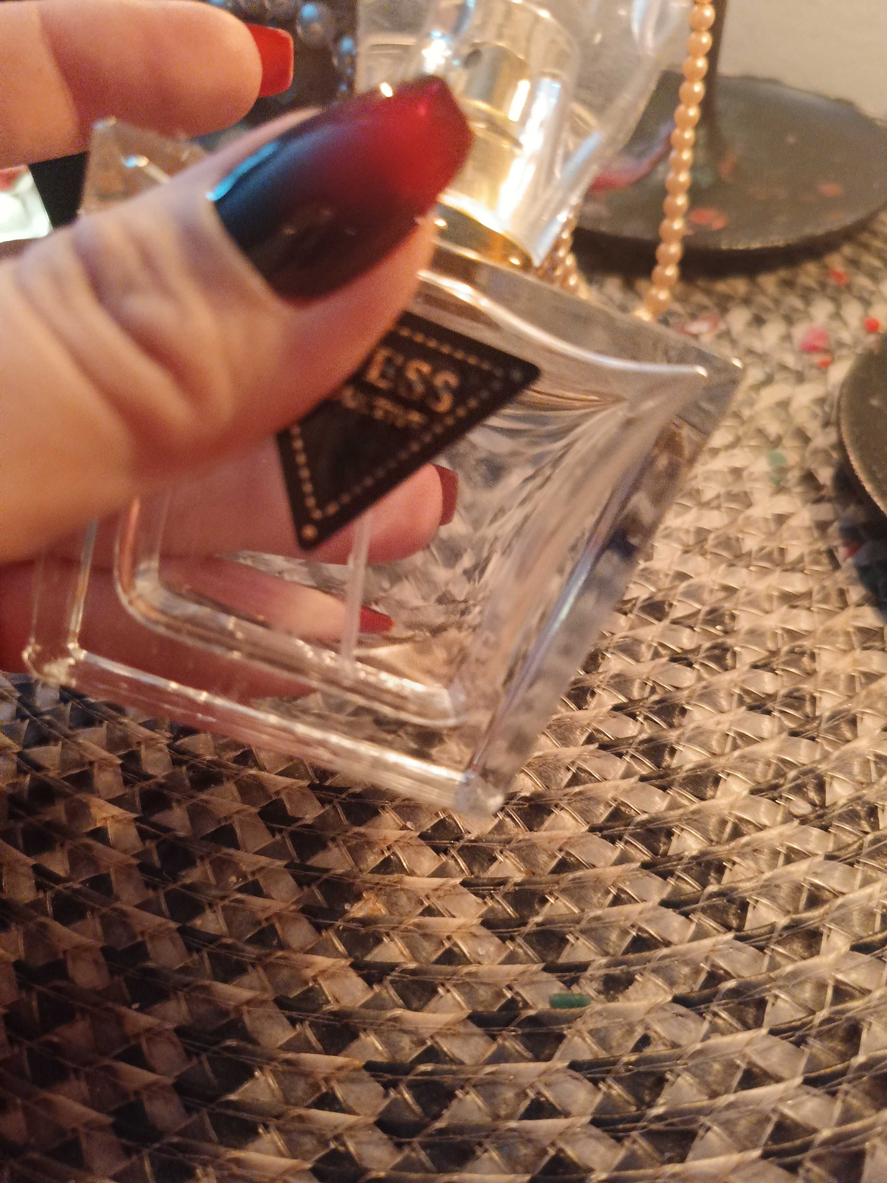 Flakon perfum Guess