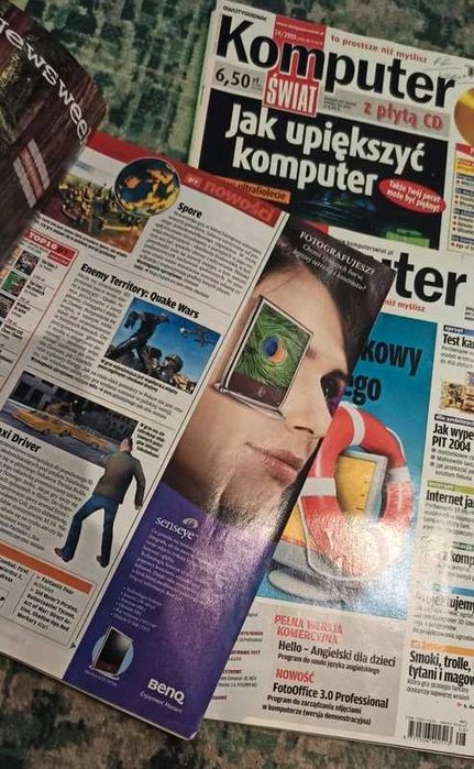 Magazyn Komputer Świat 3szt. 2005 rok