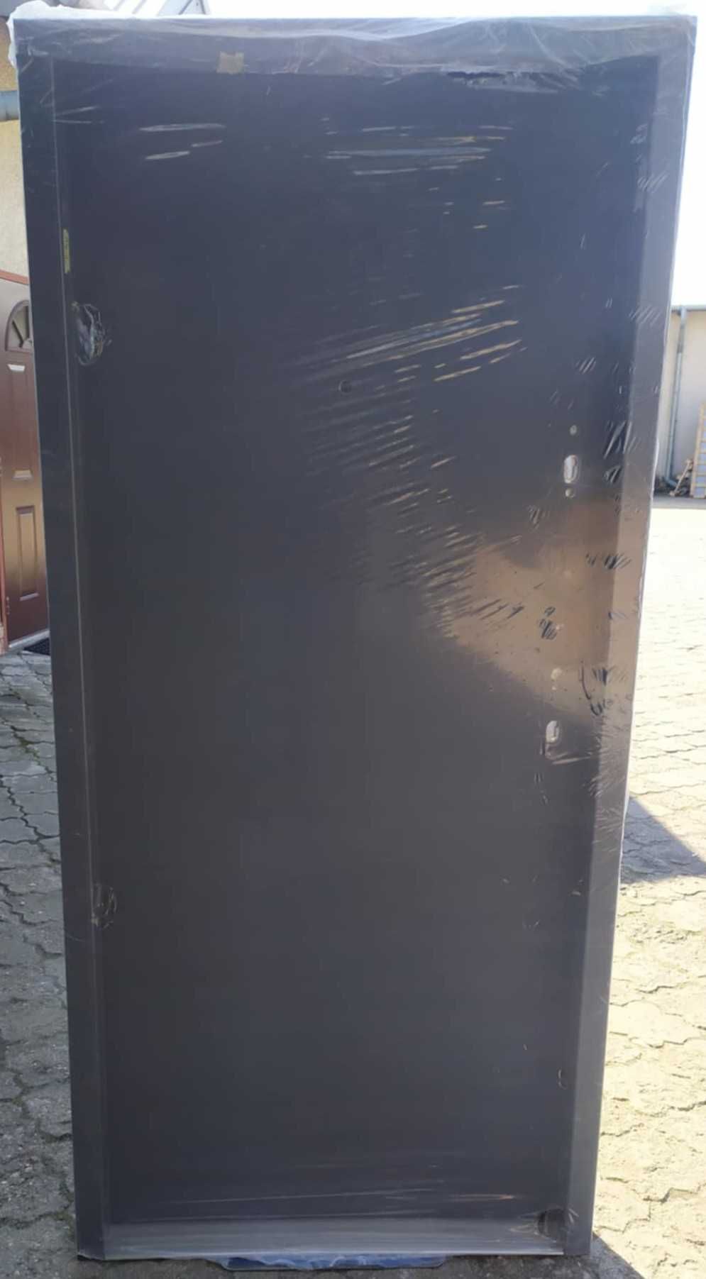 Powystawowe Drzwi wejściowe do mieszkania PROTECT akustyczny Antracyt
