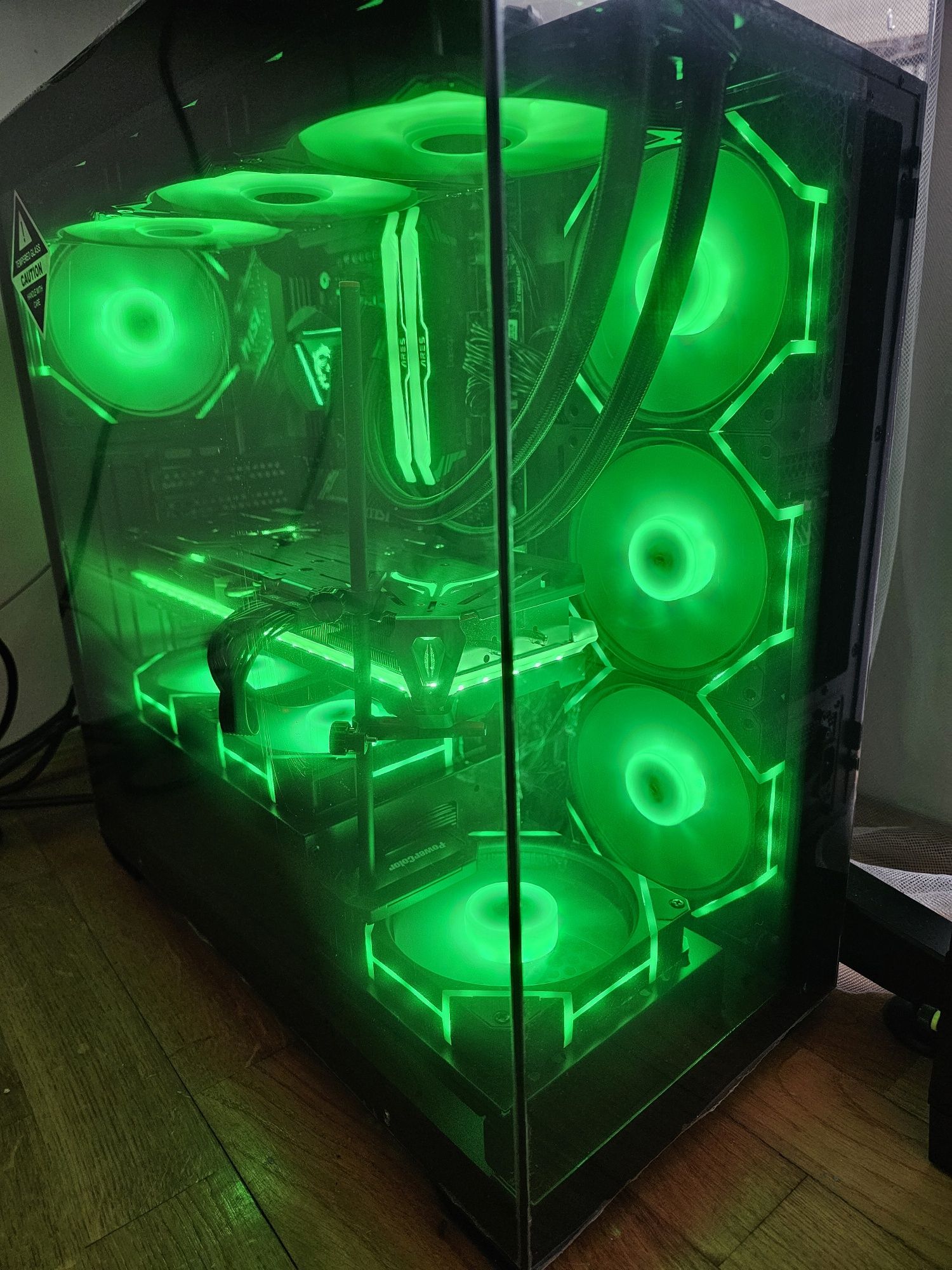 Nowy Komputer Gamingowy ARGB - R5 7500f / RX 7800XT / 2TB / 32GB DDR5