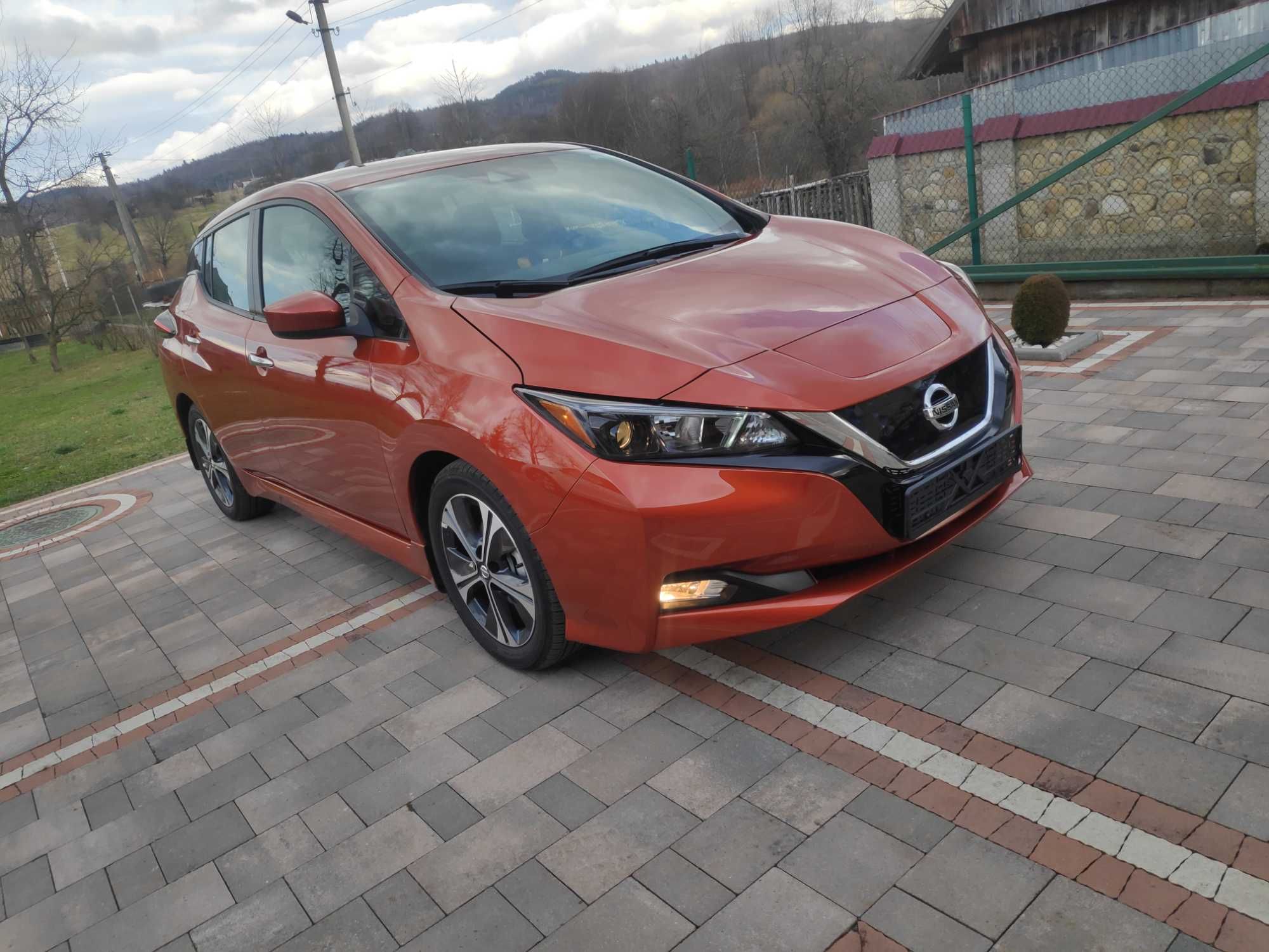 Nissan Leaf Sv Orange 40 KWH 2022