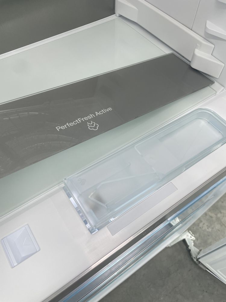 Комплект Miele K 7793 C + Miele FNS 7774 D