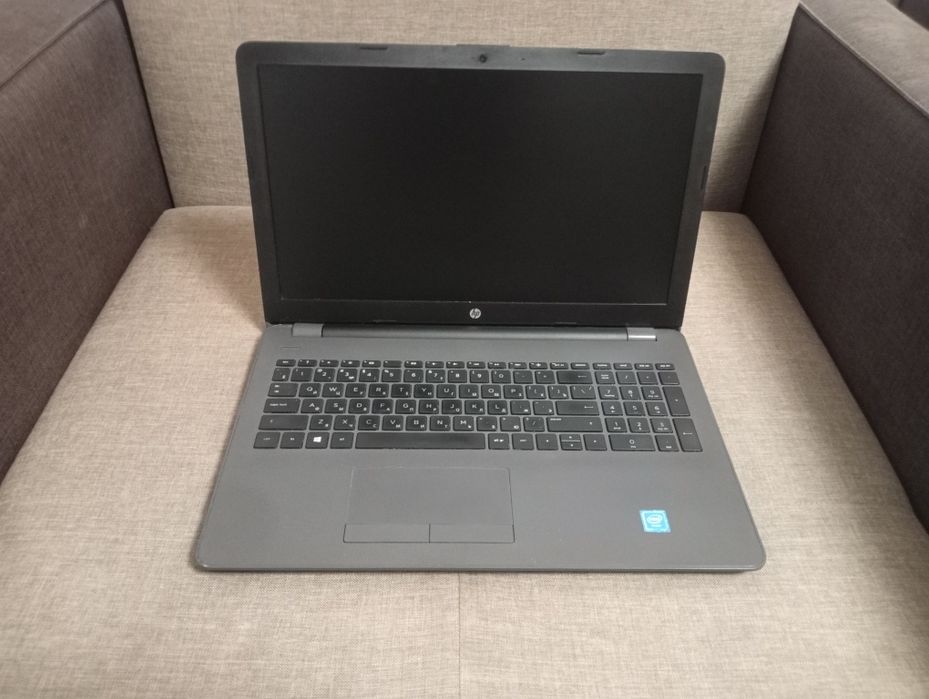 Ноутбук Hp 250 G6,ram 8/ssd 120 gb