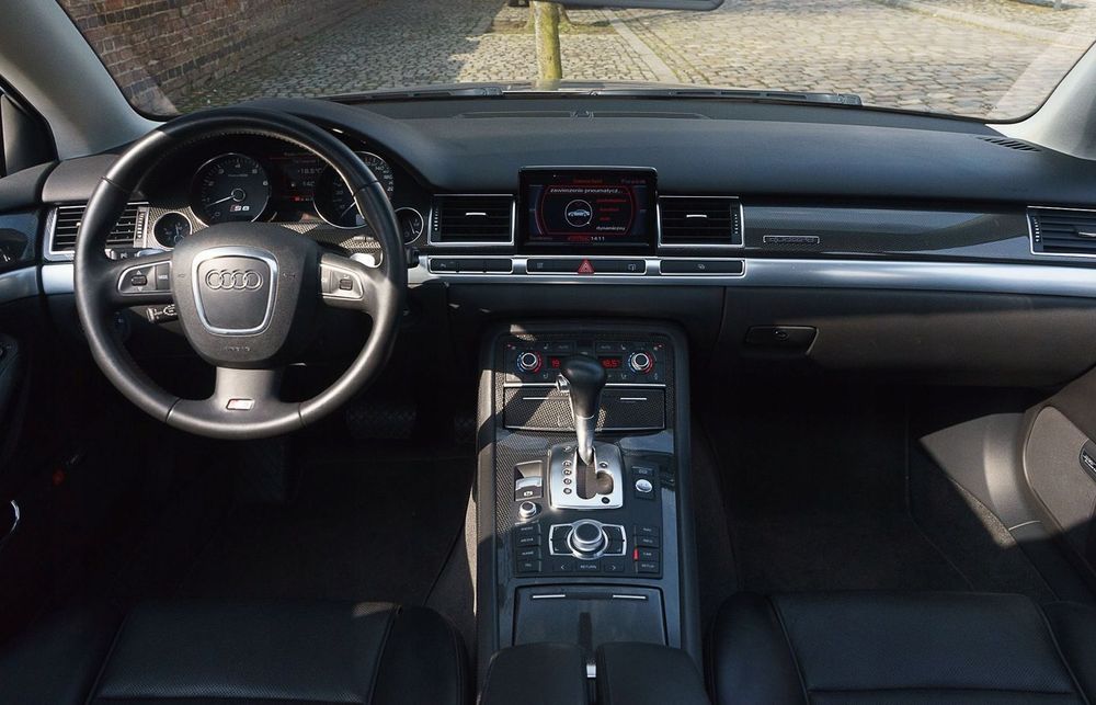 AUDI A8 D3 KONSOLA DESKA ROZDZIELCZA KOKPIT AIR BAG