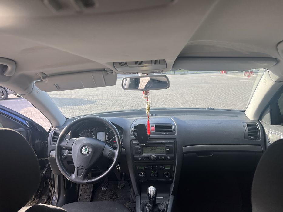 Автомобіль Skoda oktavia