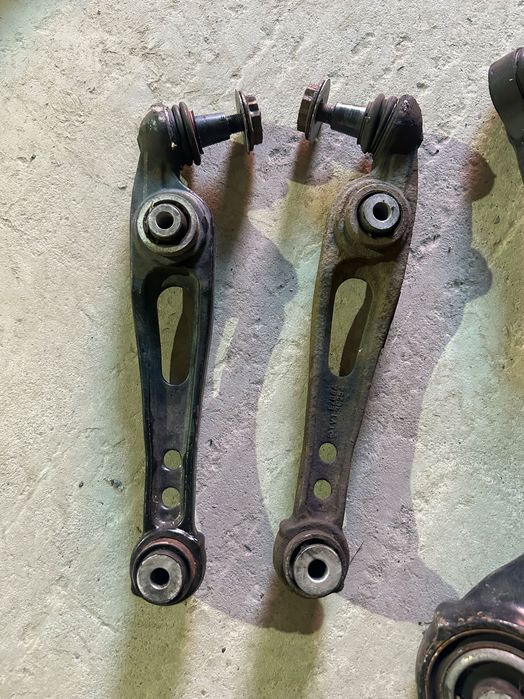 Ричаг передний правий лівий б/у для LAND ROVER RANGE ROVER SPORT L494