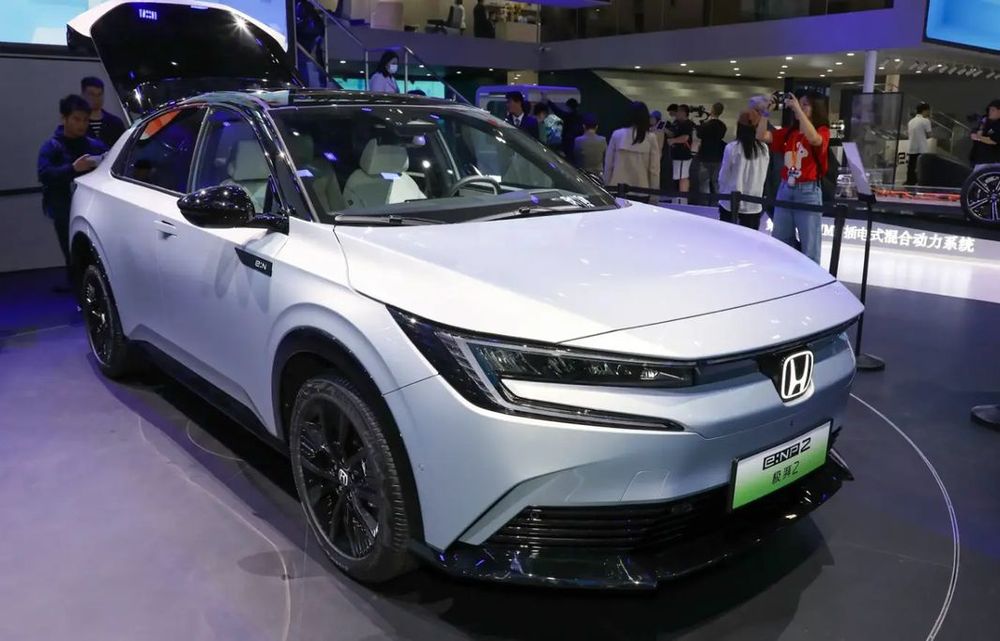 Електроавтомобіль Honda enp 2