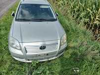 avensis t25