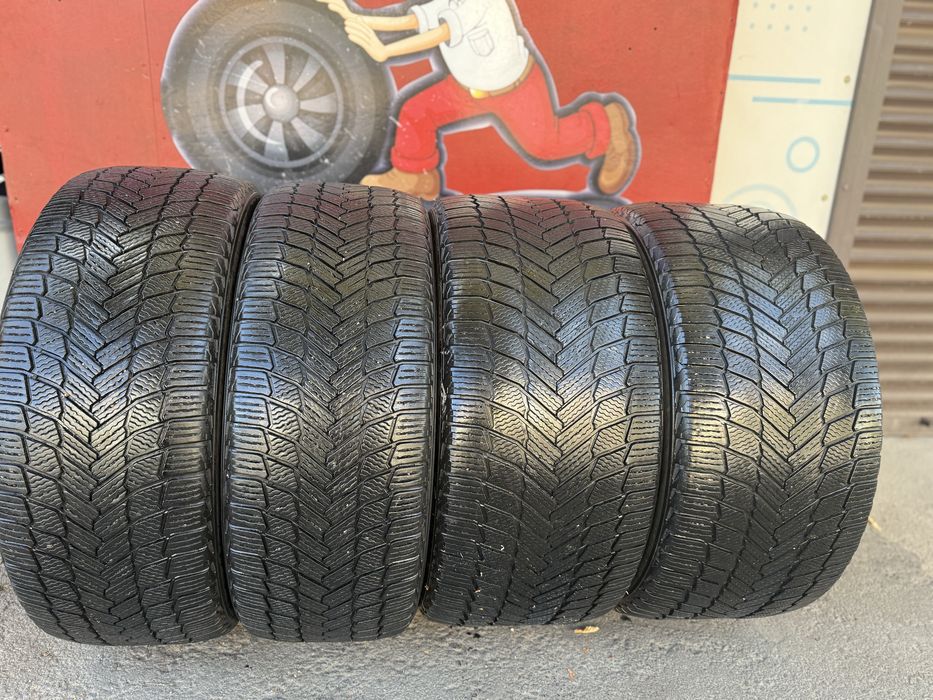 Разноширокие зимние колеса 275/45/20-305/40/20 Michelin X-Ice Snow SUV