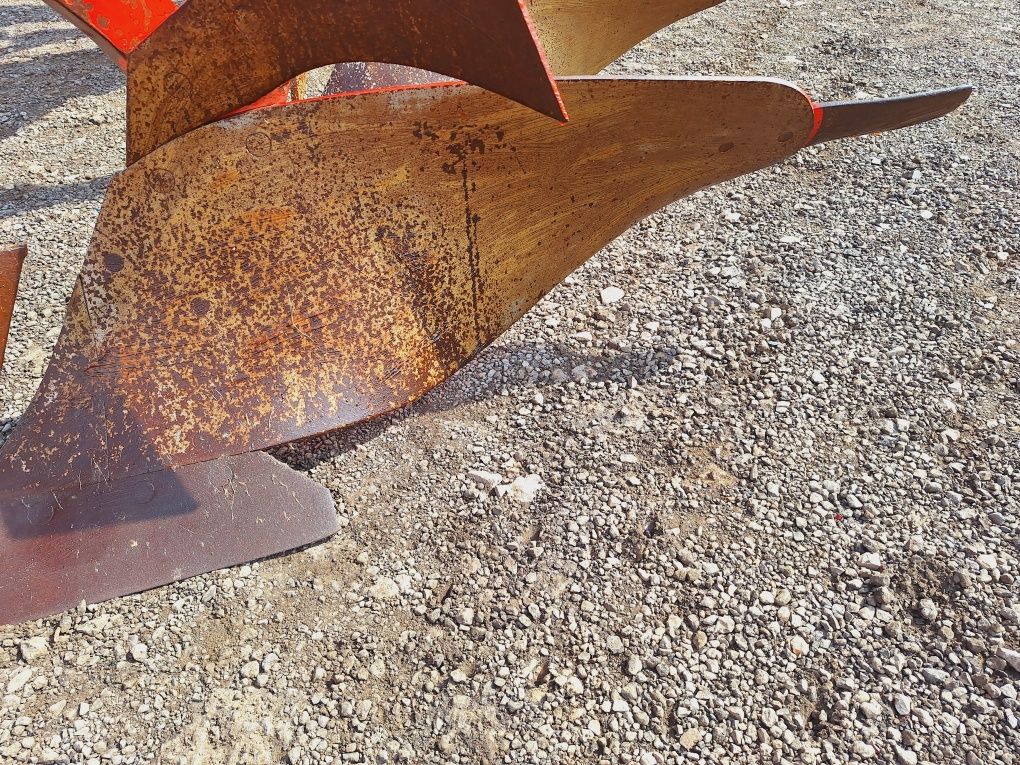Pług 4 skibowy obrotowy Pottinger/Landsberg servo lll stan bdb
