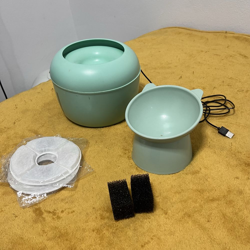 Bebedouro eletrico e taça