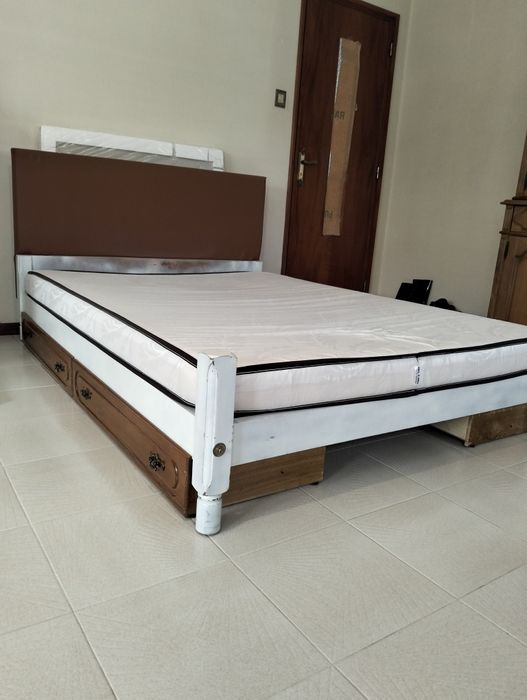 Cama de Casal (Personalizada) com Colchão 1.90x1.40