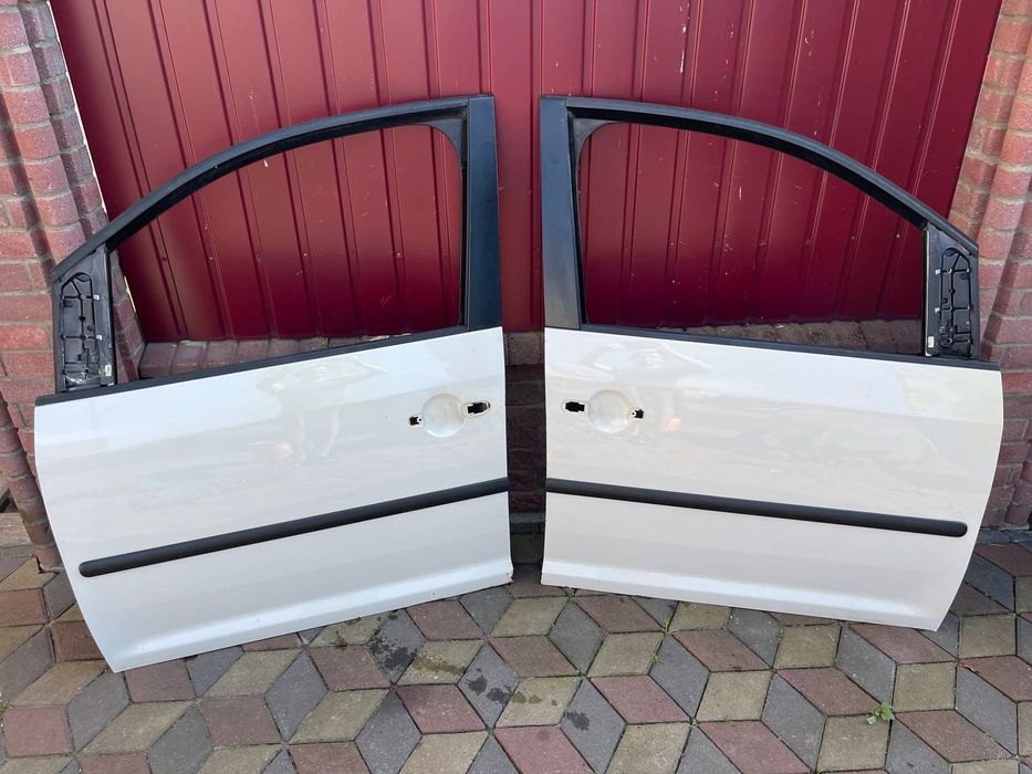 Двері Дверка VW Volkswagen Caddy Біла