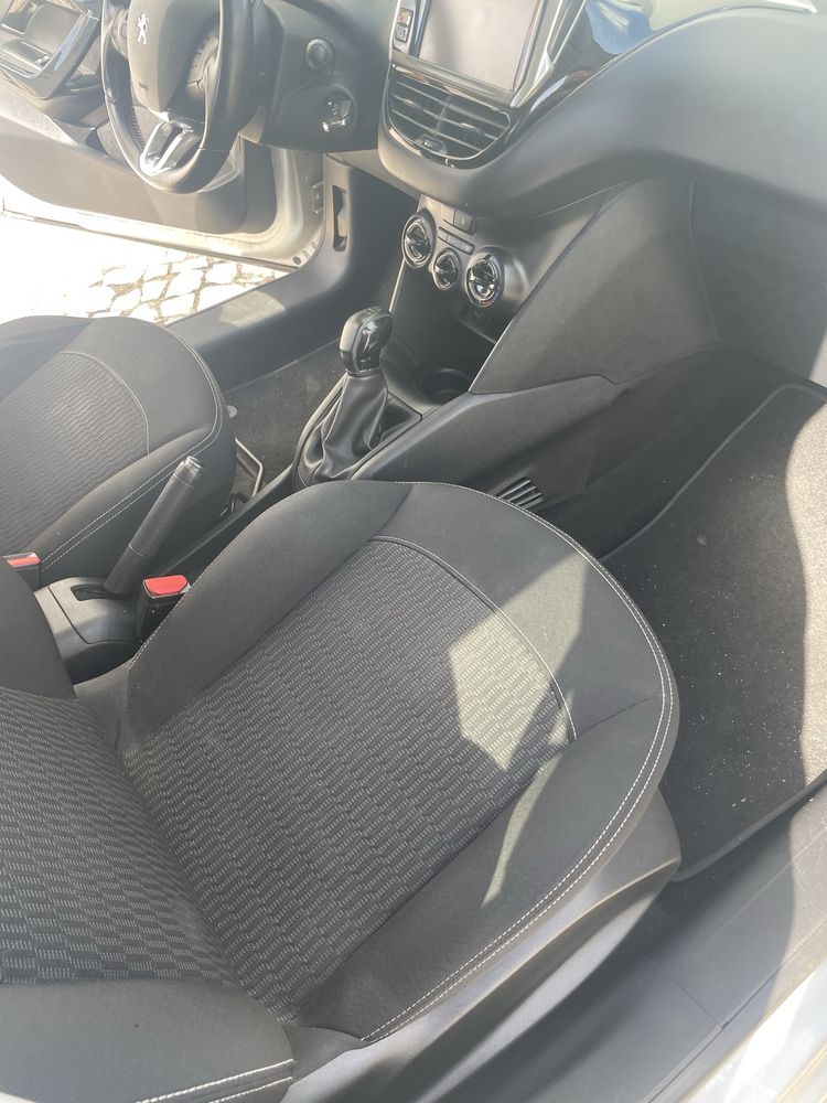 Peugeot 208  1.6 BlueHdi Active 5 doors