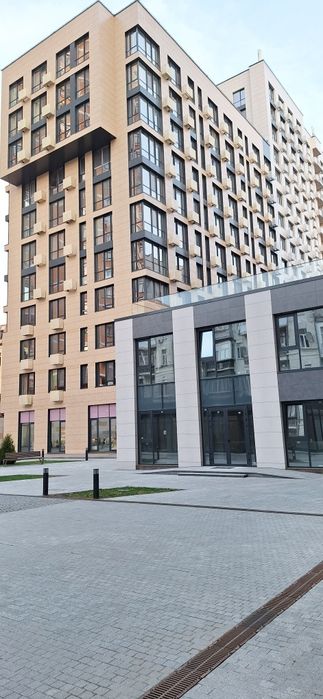 Центр . ЖК Ярославів Град . Генератор . Паркінг . Золоті Ворота