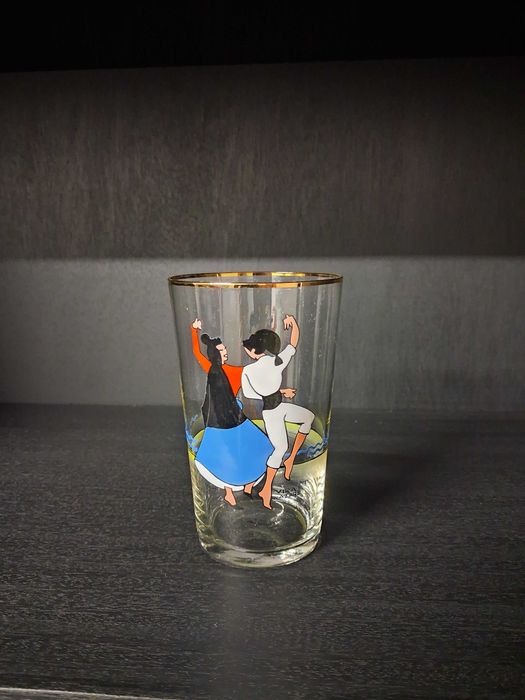 Colecção Copos - Copos Antigos Vintage com Danças Regionais