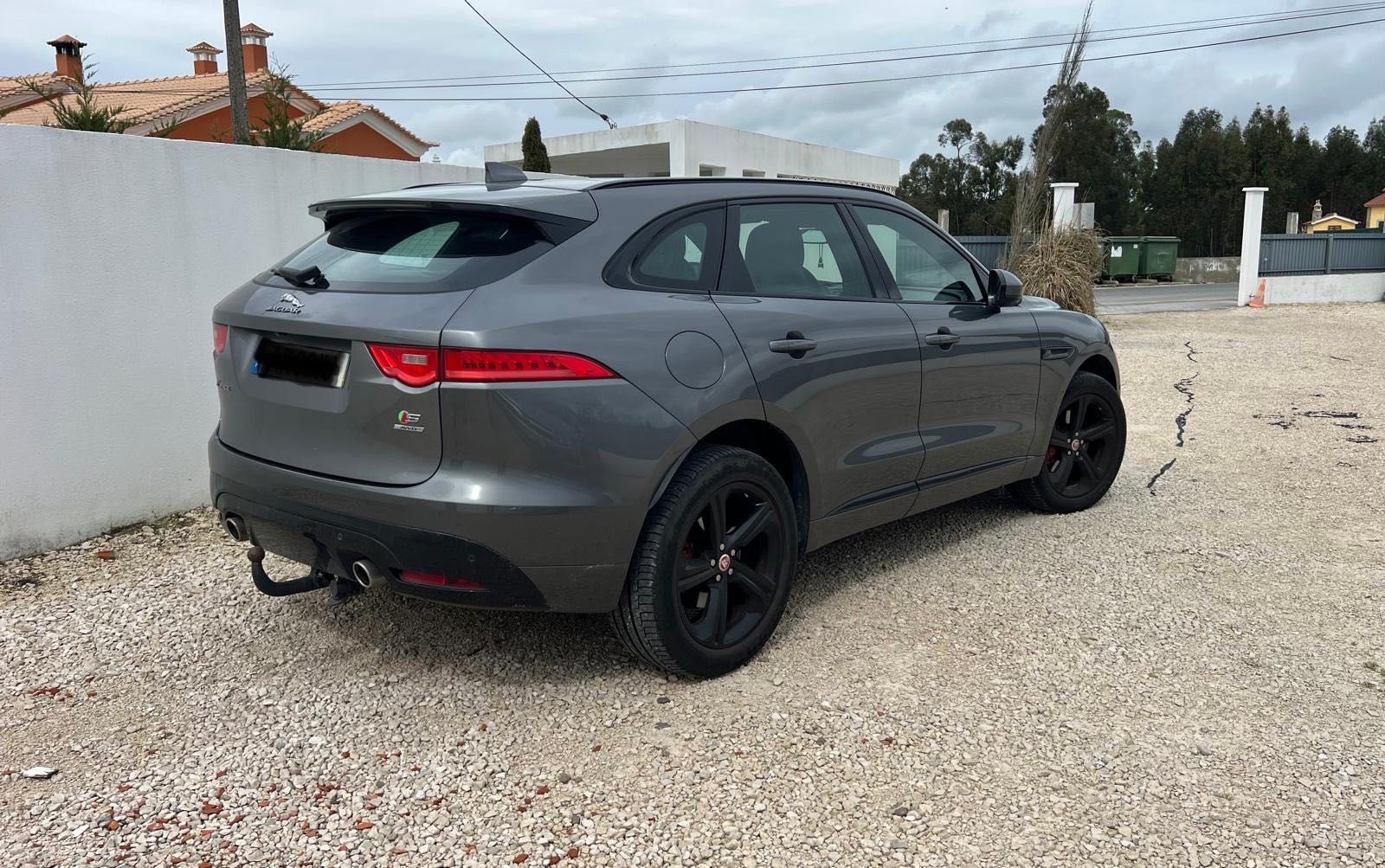 Vendo Jaguar F-Pace Sport 2016 - V6-300 cv-750 nm-diesel