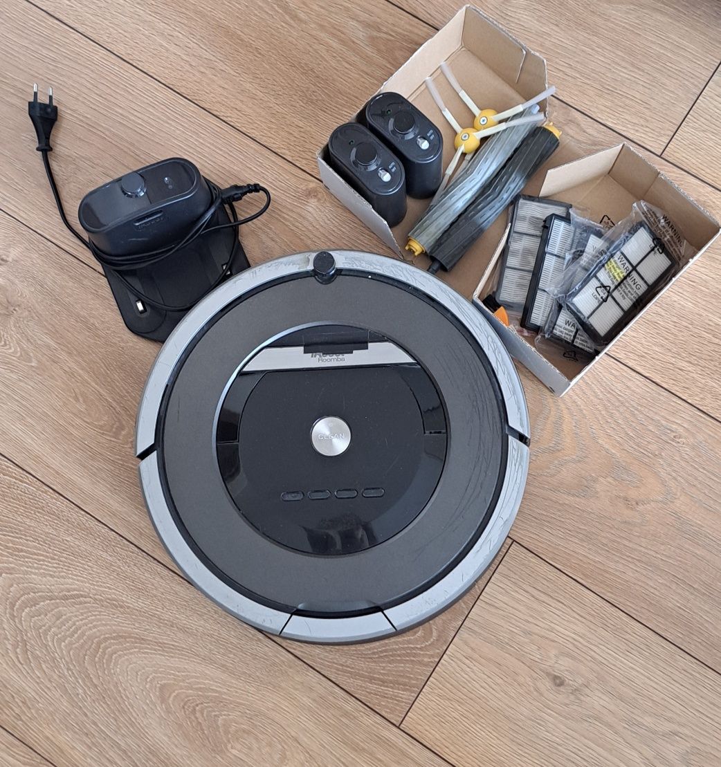 IROBOT    roomba