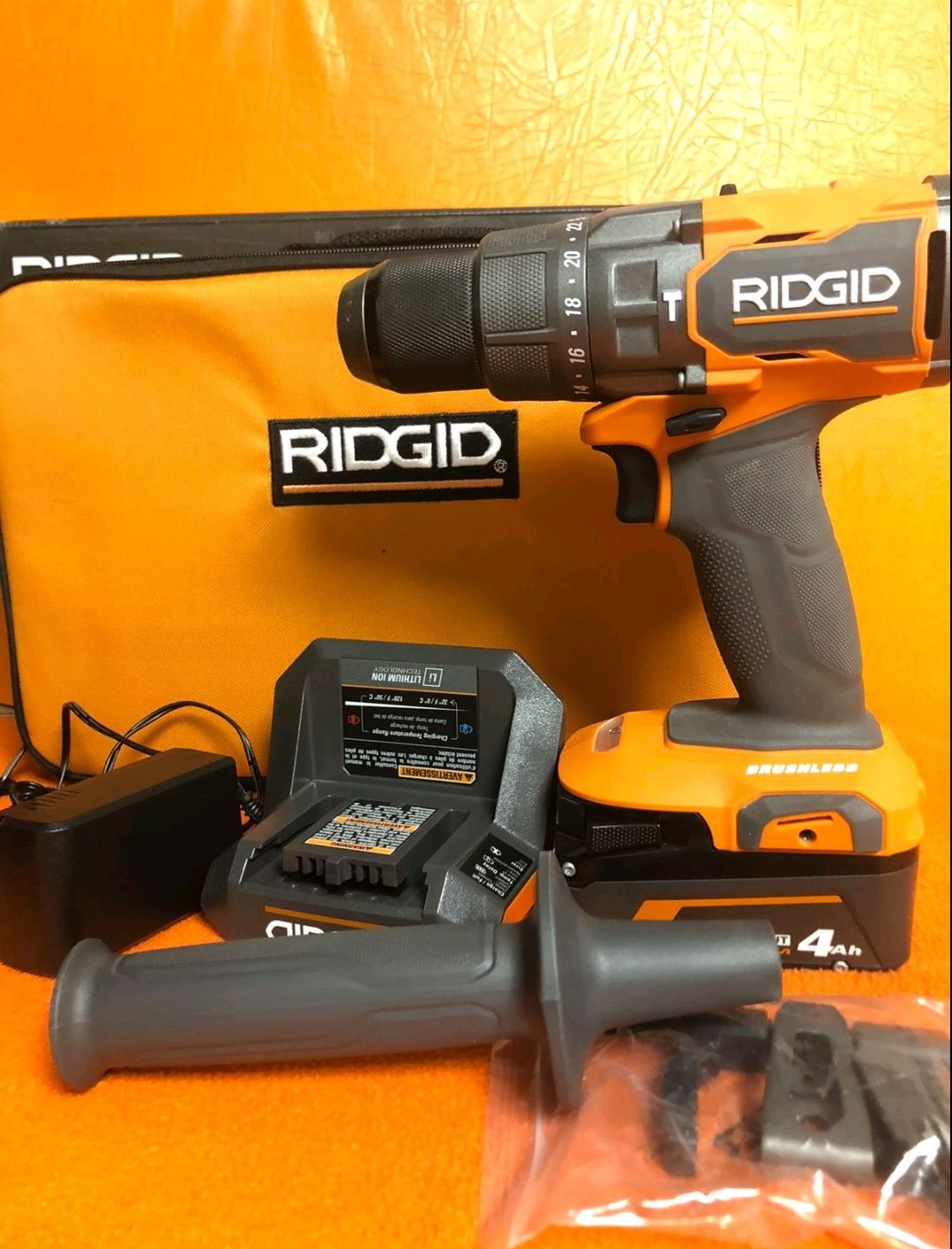 Безщітковий ударний дриль шуруповерт Ridgid R86115 18V із США