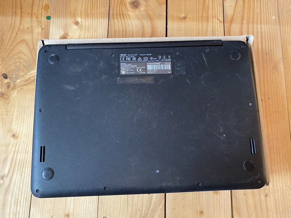Ноутбук асус на запчастини е403n