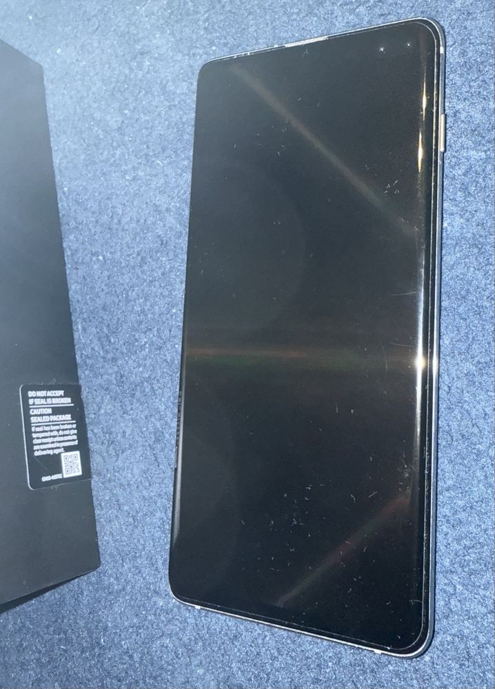 Samsung galaxy S10 + 128GB, 8GB RAM