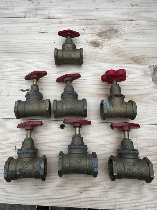 Крани латуні Pn 16