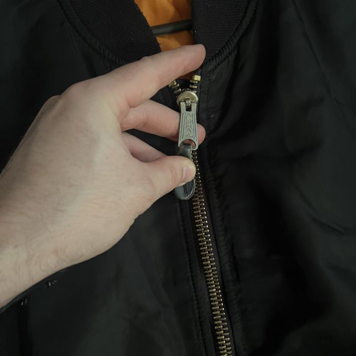 Нейлоновий бомбер ALPHA INDUSTRIES оригінальна чоловіча куртка АЛЬФА