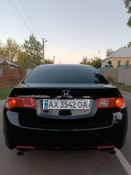 Продам  accord executive advance 2010на газу