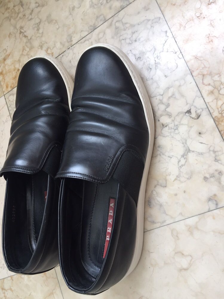 Prada (Men) (Tamanho 44) (Vendo/Troco)