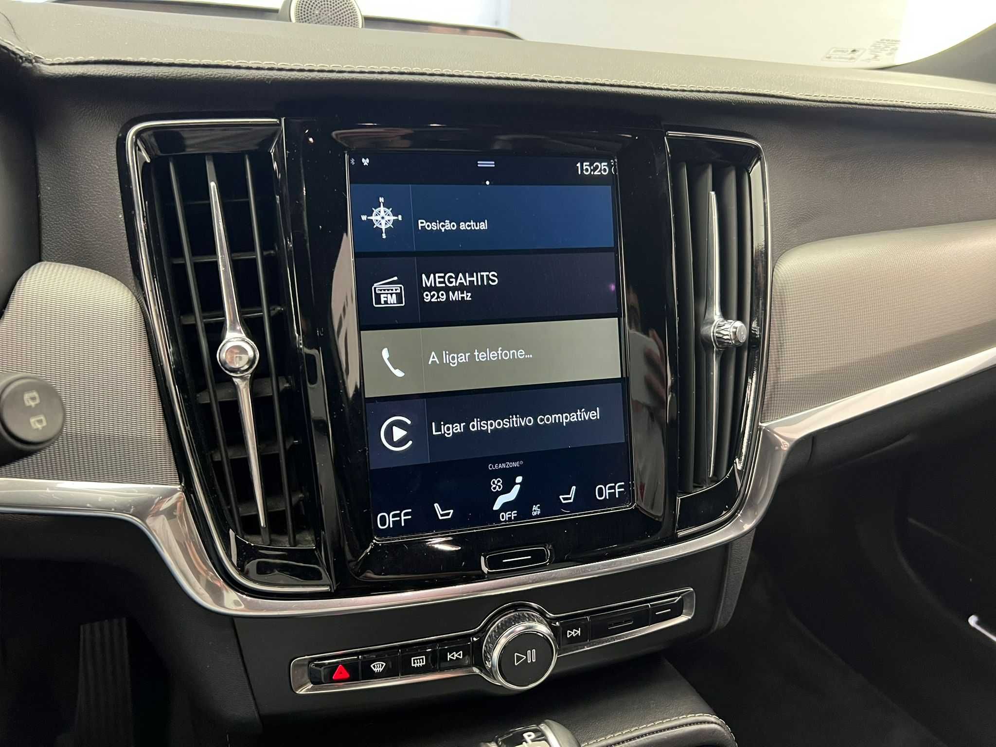 VOLVO V90 D4 INSCRIPTION