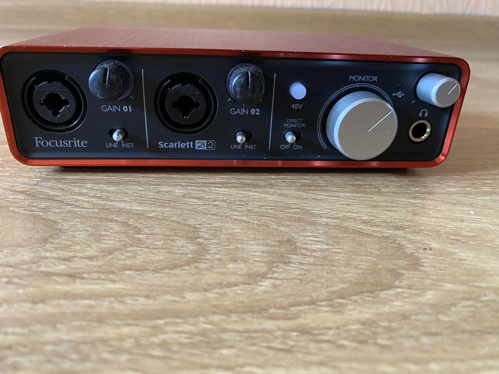 Scarlett Focusrite 2i2 1st gen ,звукова карта, аудіоінтерфейс