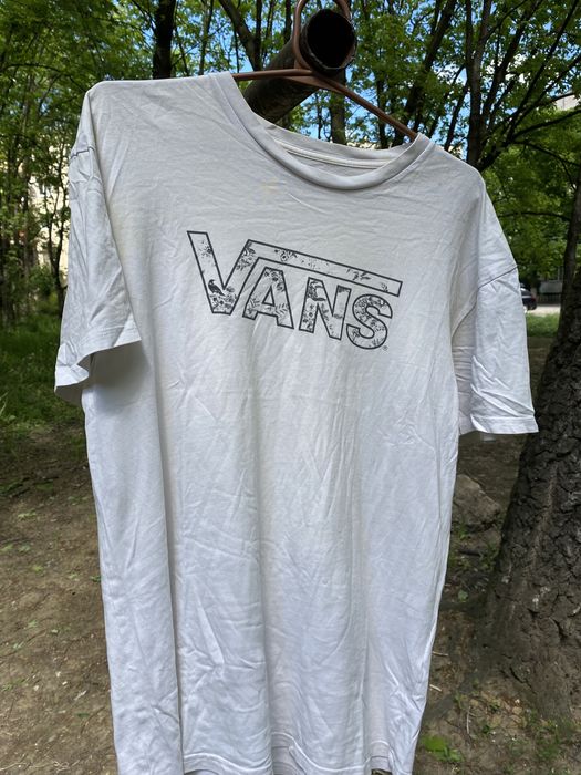 футболка vans