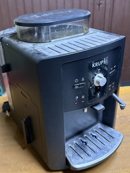 Krups EA80 Eksperes cisnieniowy- uszkodzony, idealny na czesci.