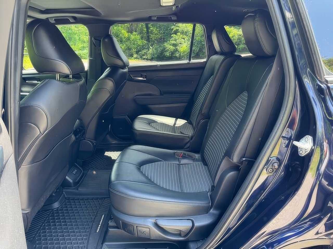 2022 Toyota Highlander XSE