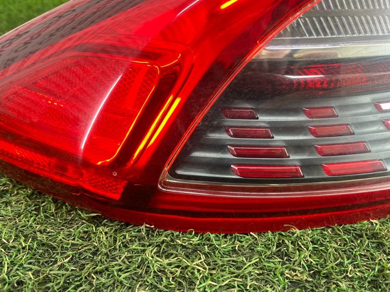 Задний фонарь левый Hyundai Ioniq AE Electro 2019