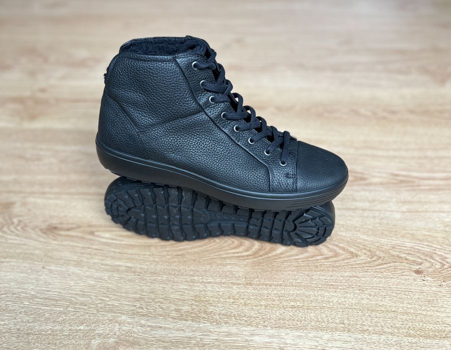 Нові утеплені черевики Ecco 45 р