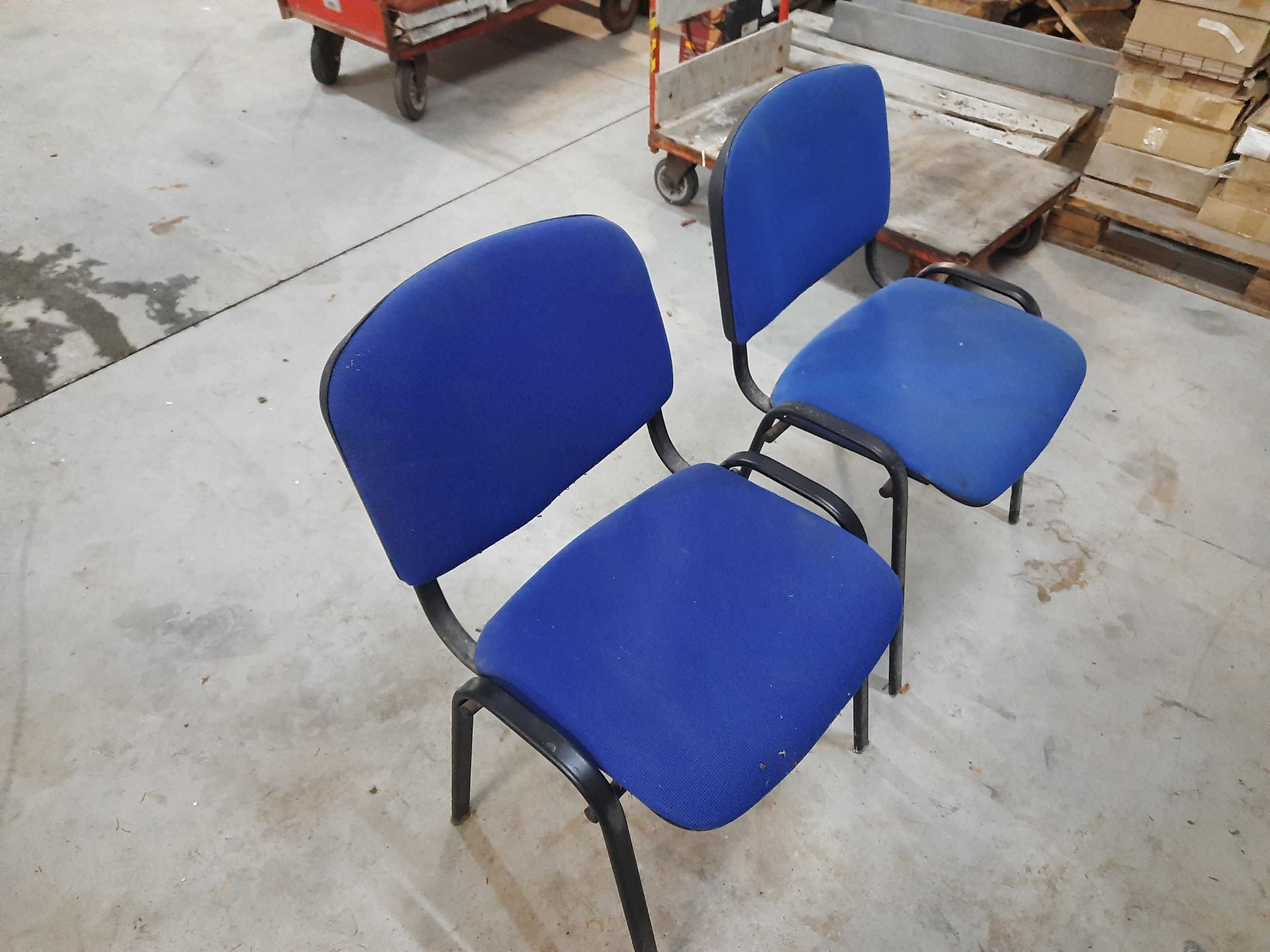 krzesla metalowe nogi  niebieskie