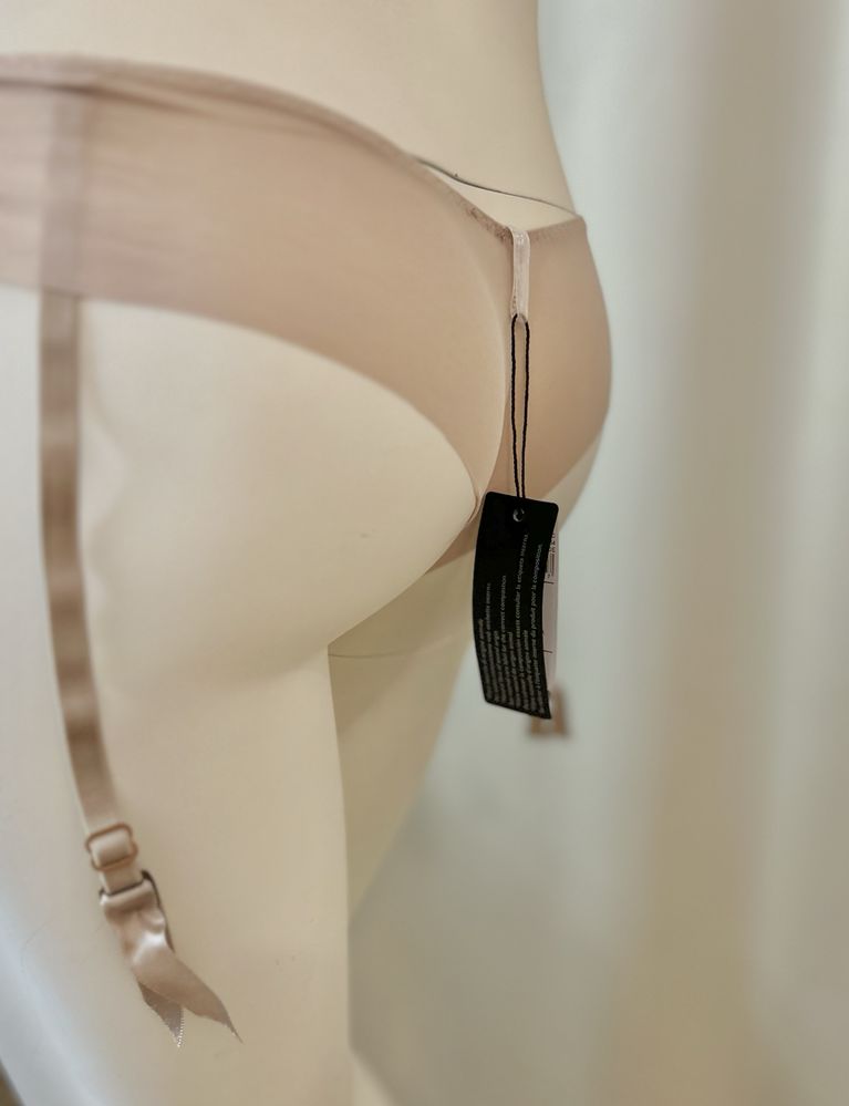 Luksusowe jedwabne brazyliany cieliste Intimissimi pas do pończoch