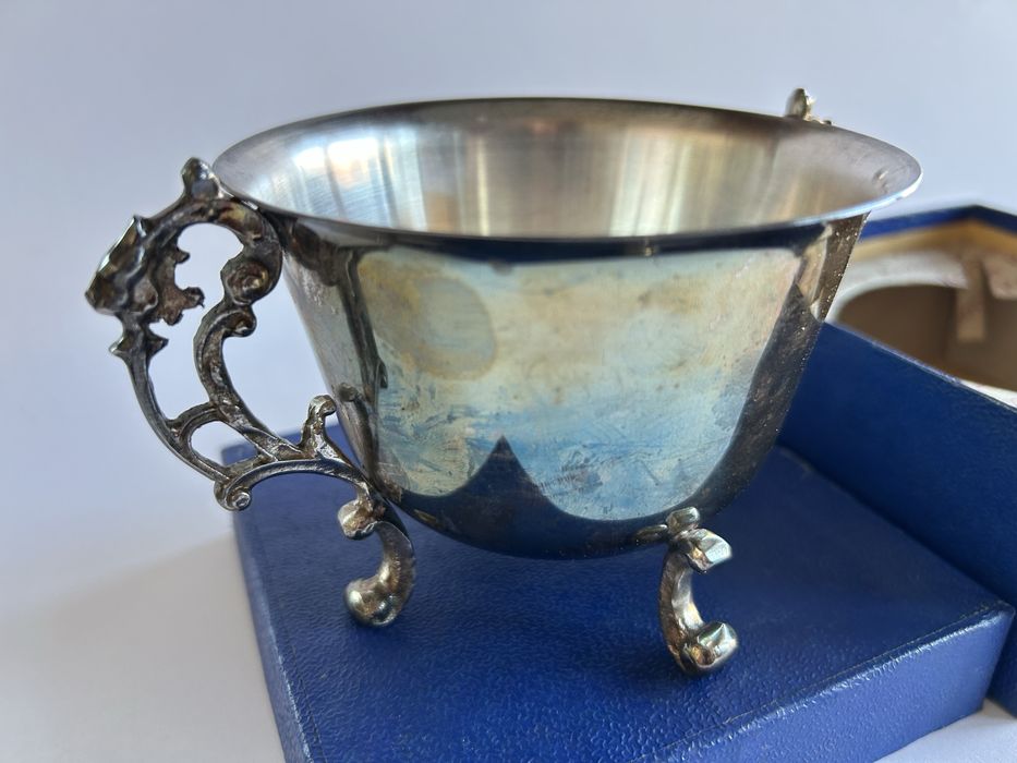 Cukiernica RESOVIA jak nowa z pudełkiem plater PRL