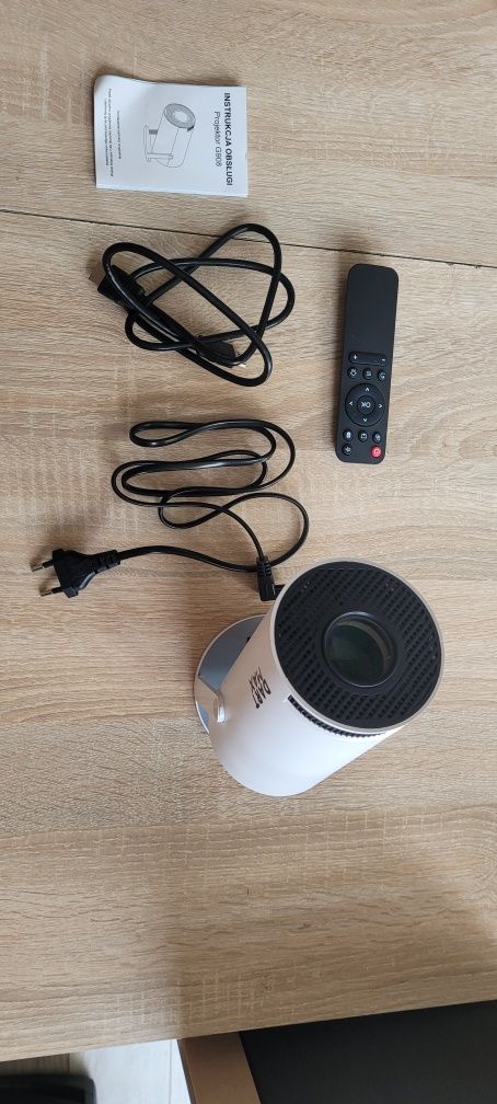 Przenośny Projektor G908