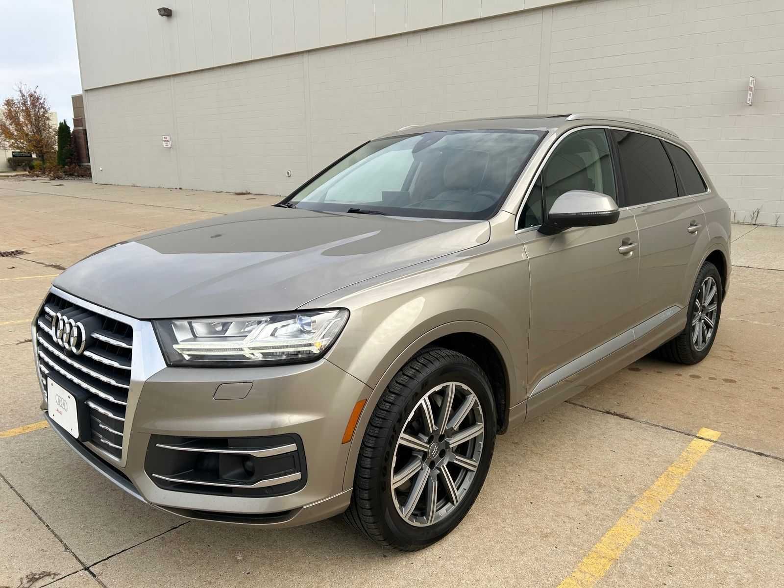 2017 Audi Q7 3.0T Prestige 7 місць