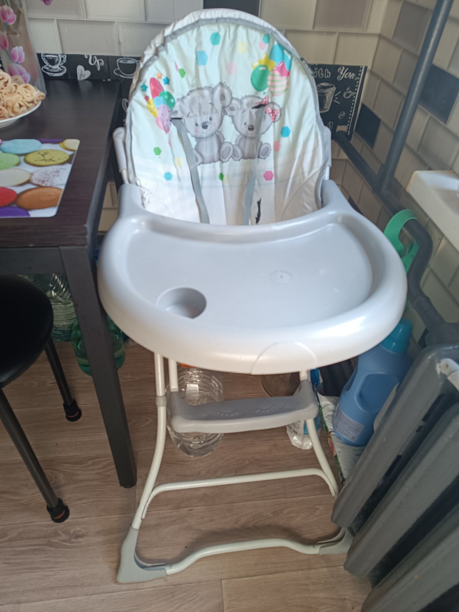 Продам стульчик для кормления